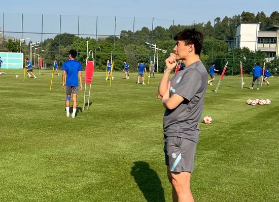 国产亚洲在线观看