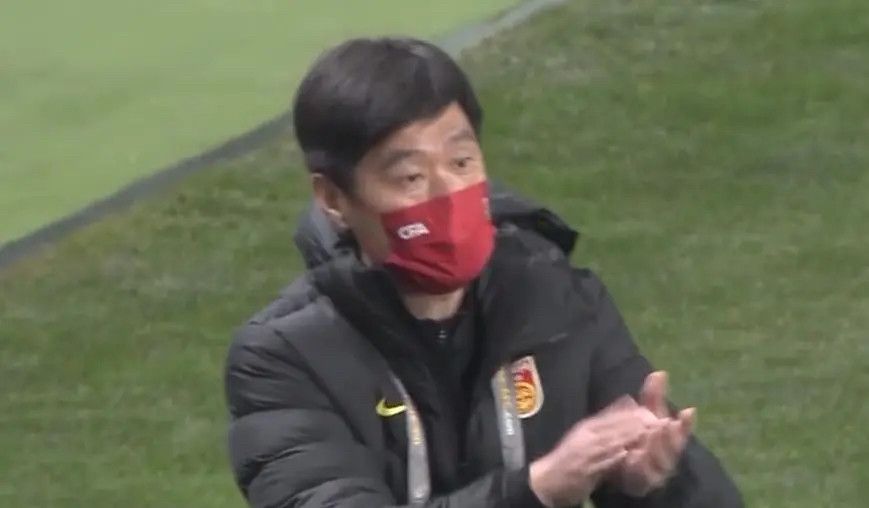 美女久久av